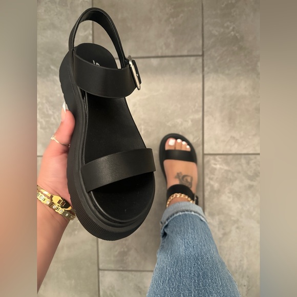 Black Women's Sandals - Picture 3 of 13